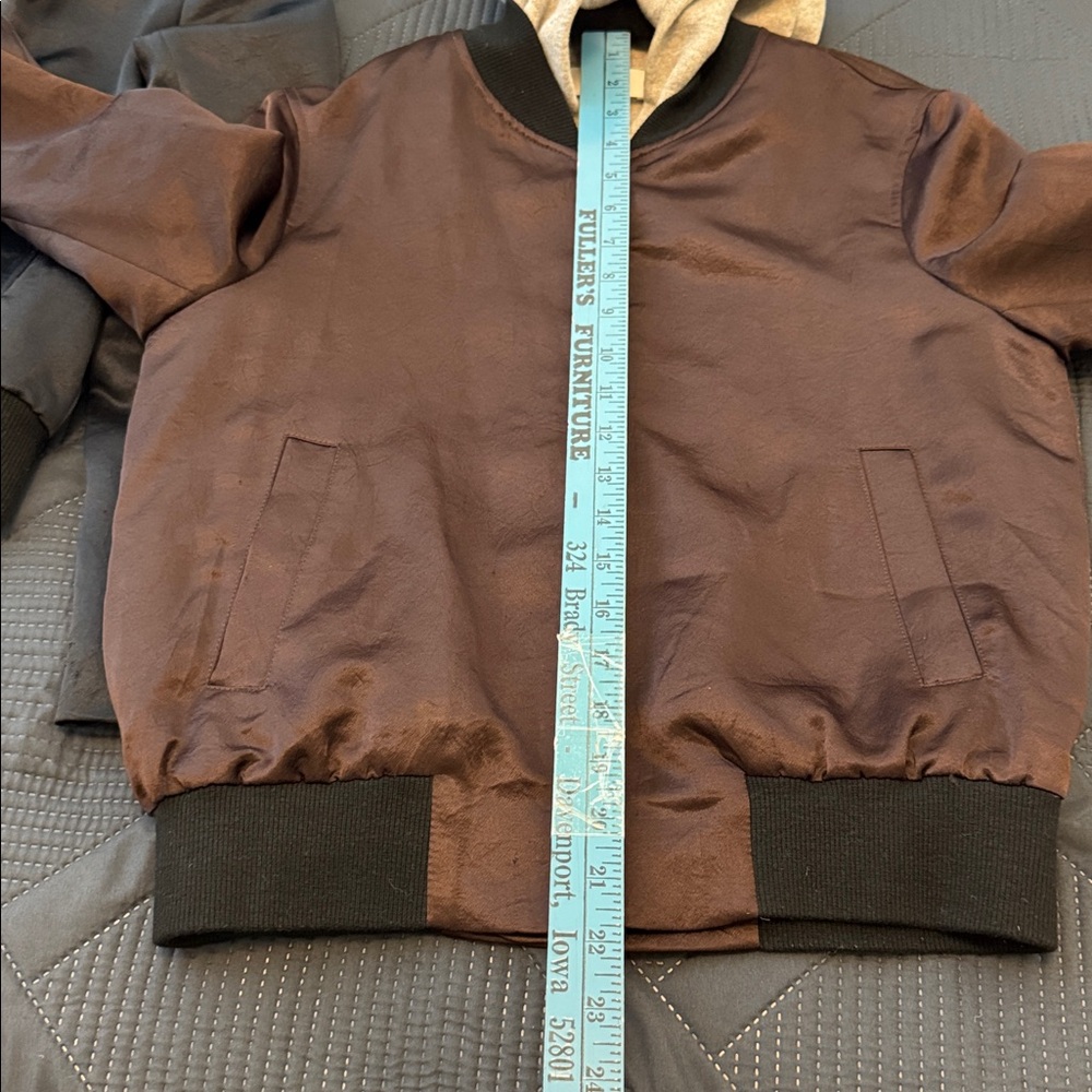 EDISON CONVERTIBLE BOMBER JACKET IN BORDEAUX GREY small - Picture 11 of 11
